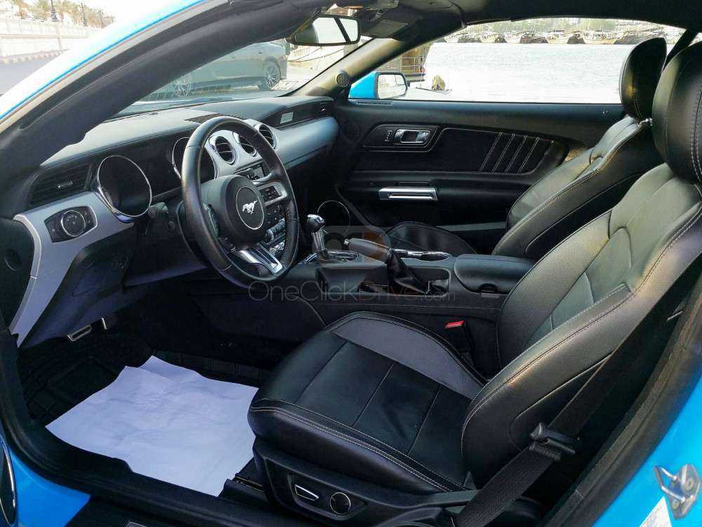 Rent Ford Mustang Shelby GT350 Convertible V4 in Dubai-pic_2