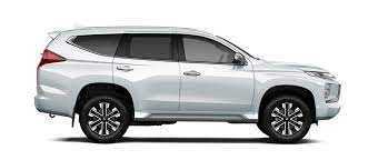 RENT MITSUBISHI PAJERO 2019 IN DUBAI-pic_4