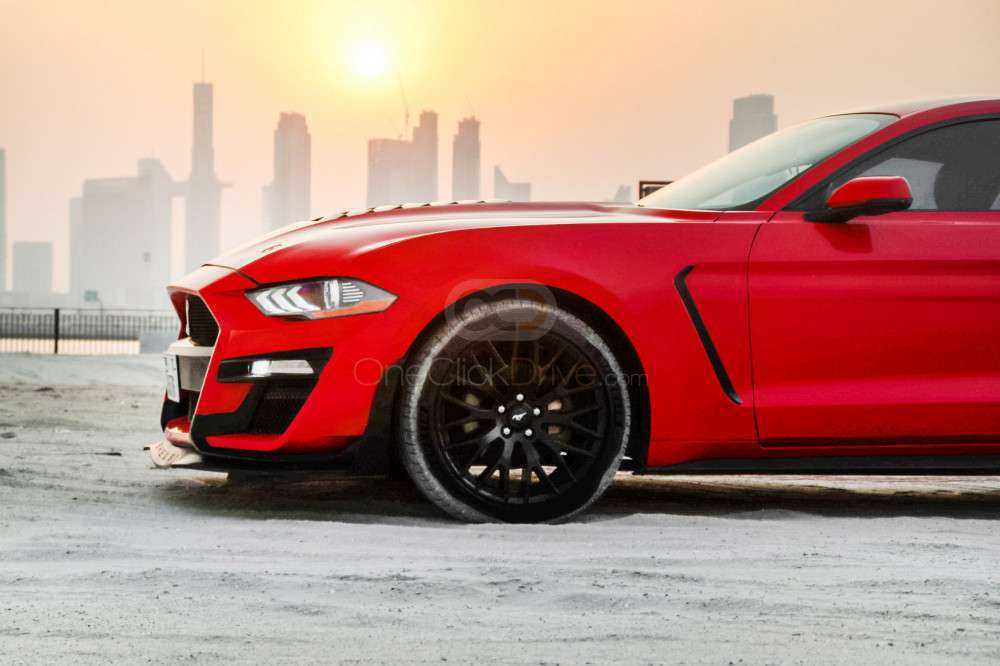 Rent Red Ford Mustang Shelby GT350 Kit Coupe V4 in Dubai-pic_5
