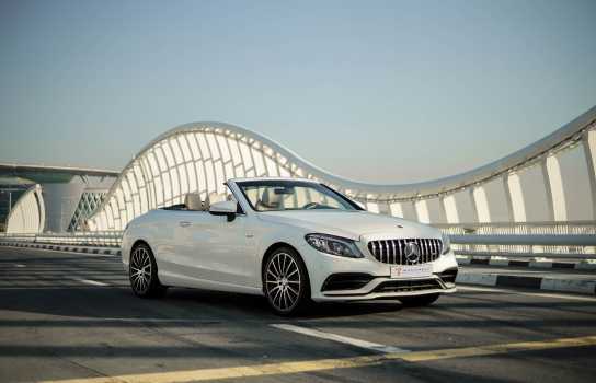 RENT MERCEDES BENZ C300 2018 IN DUBAI-pic_2