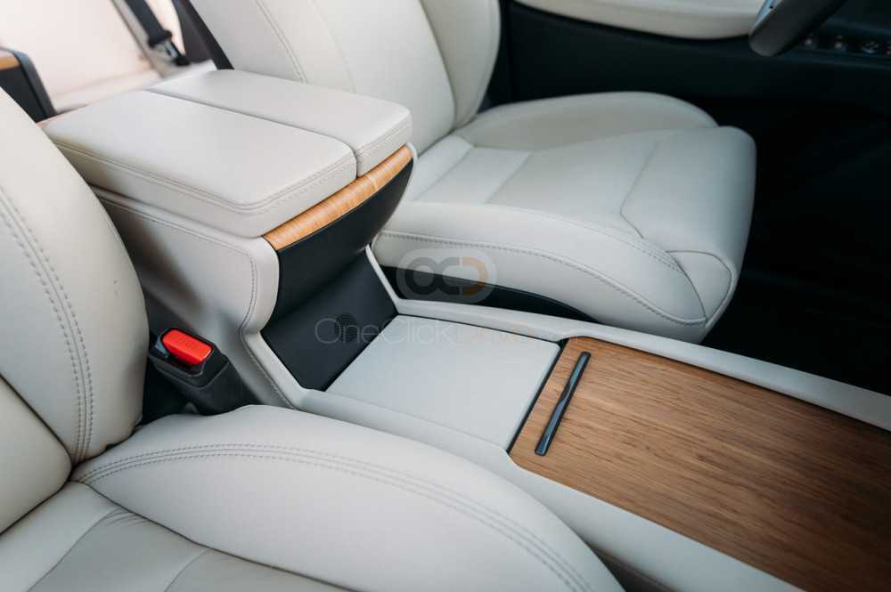 Rent Tesla Model X 2018 in Dubai - Luxury SUV-pic_4