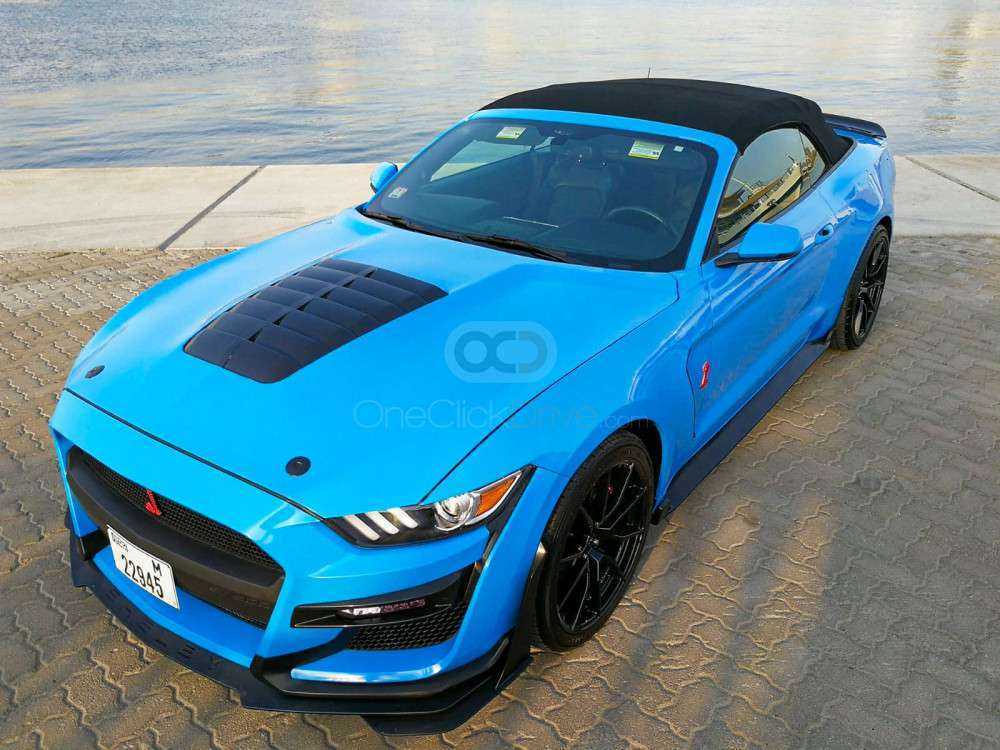 Rent Ford Mustang Shelby GT350 Convertible V4 in Dubai-pic_3