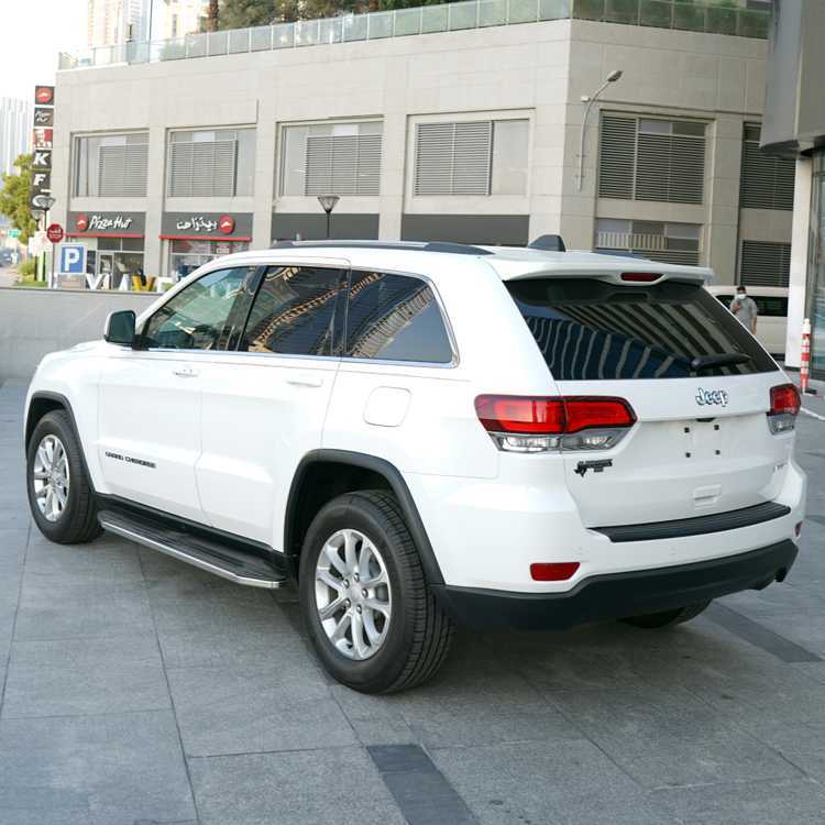 RENT JEEP GRAND CHEROKEE 2019 IN DUBAI-pic_3