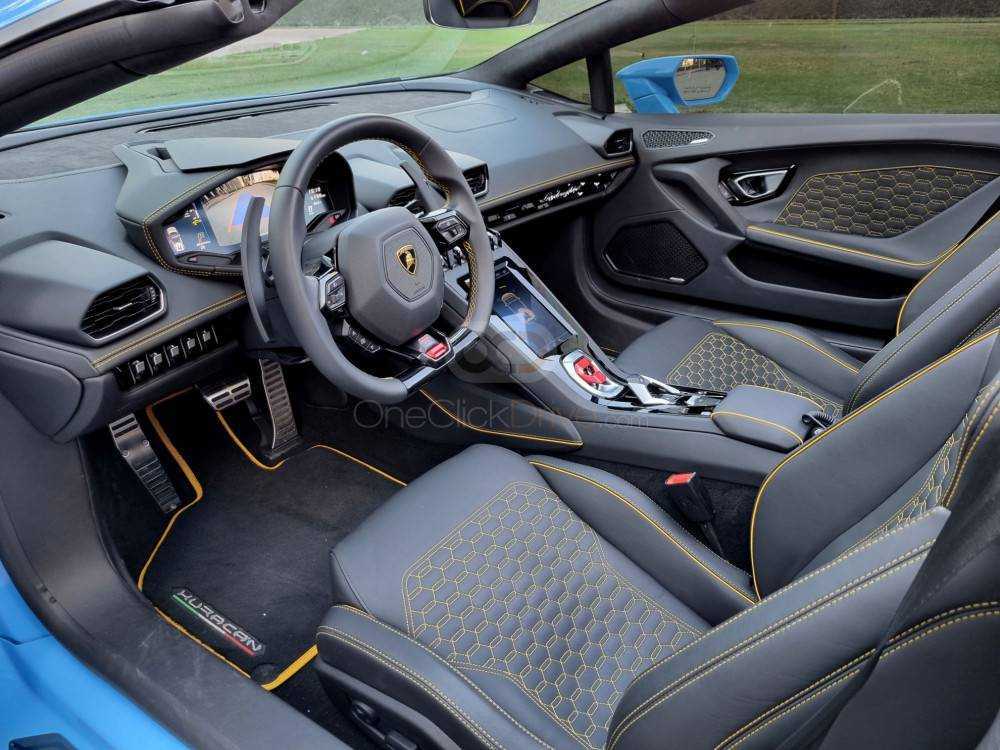 RENT LAMBORGHINI HURACAN EVO SPYDER 2022 IN DUBAI-pic_4