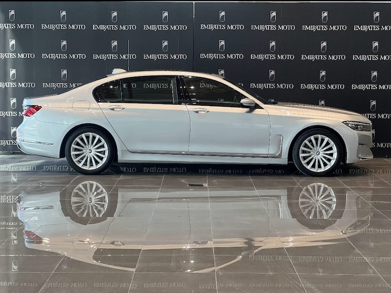 BMW 7-Series 740Li-pic_1
