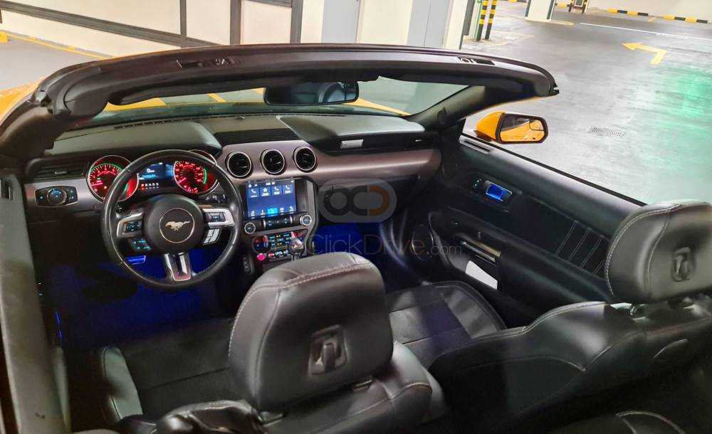 Rent Stylish Yellow Ford Mustang EcoBoost Convertible V4-pic_4