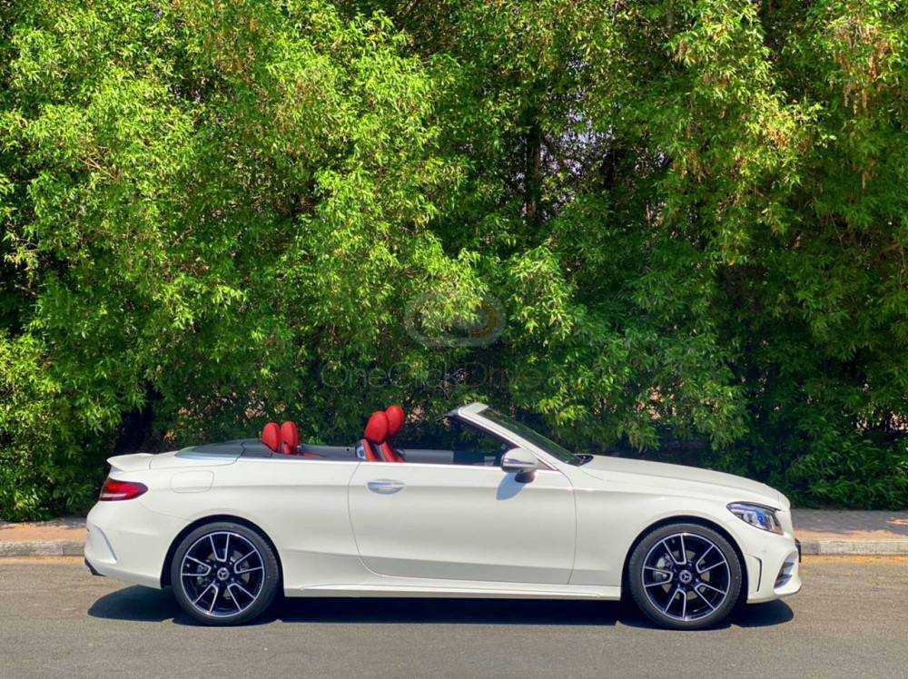Rent Mercedes Benz C200 Convertible in Dubai-pic_1