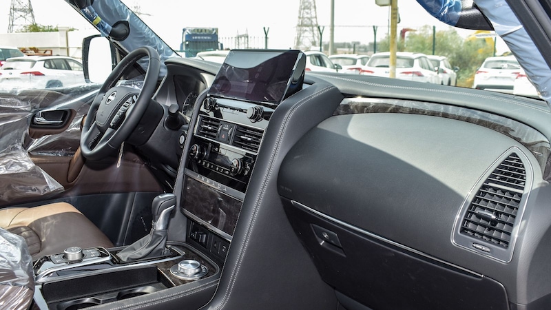 Nissan Armada Platinum-pic_4