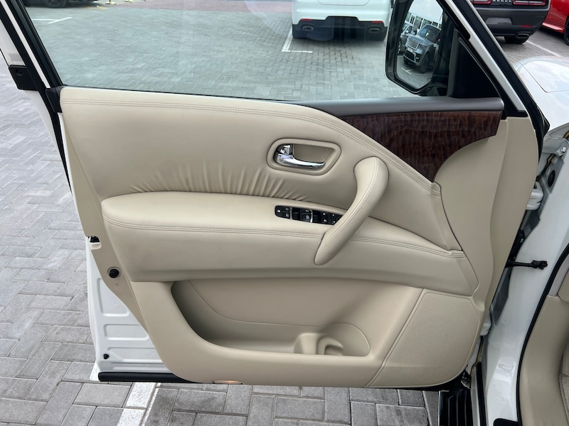 Nissan Patrol SE Titanium-pic_6
