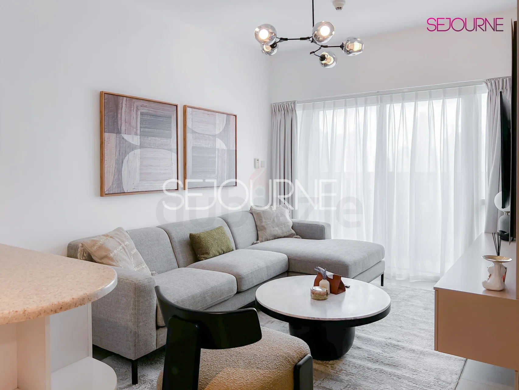 Cozy | Family Friendly | Pool & Gym Access